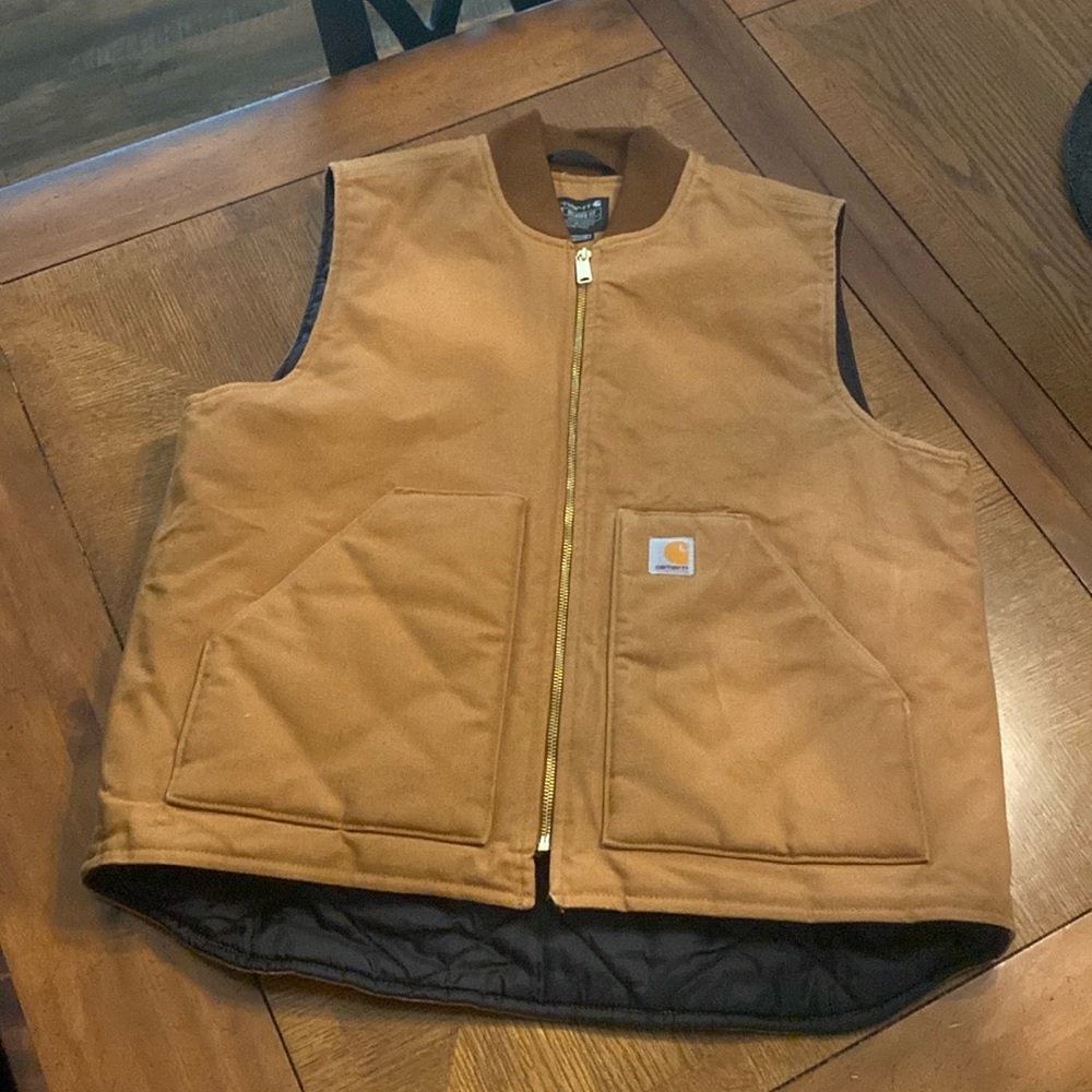 Men’s Carhartt vest